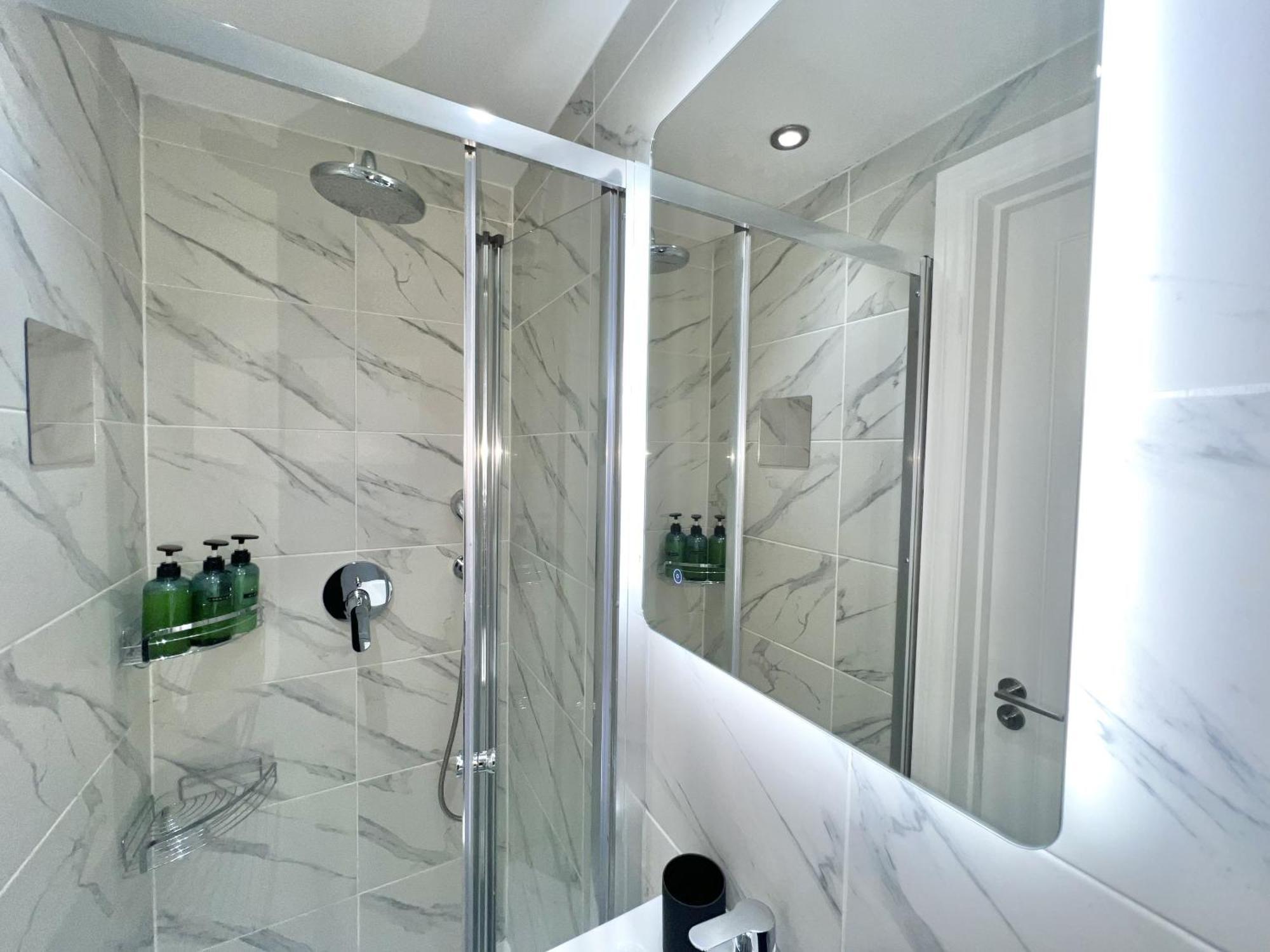 Casa vacanze Charming 3-bed Flat In Shepherds Bush - Sleeps 9